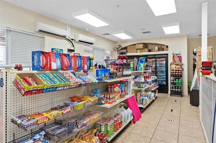 Image No.62-6 Bed Property for sale