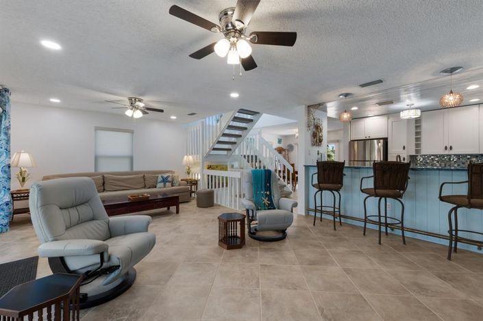 Image No.13-3 Bed Townhouse for sale