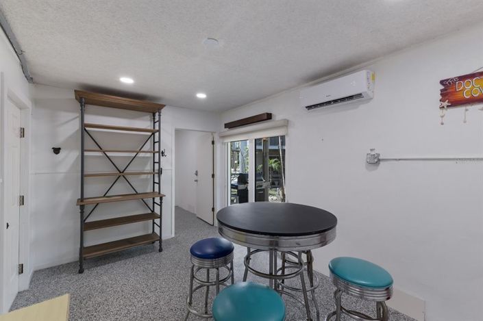 Image No.38-3 Bed Townhouse for sale