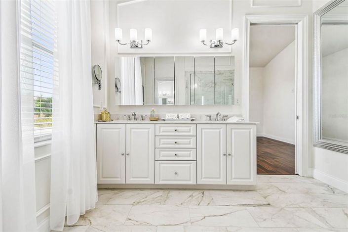 Image No.43-3 Bed Property for sale