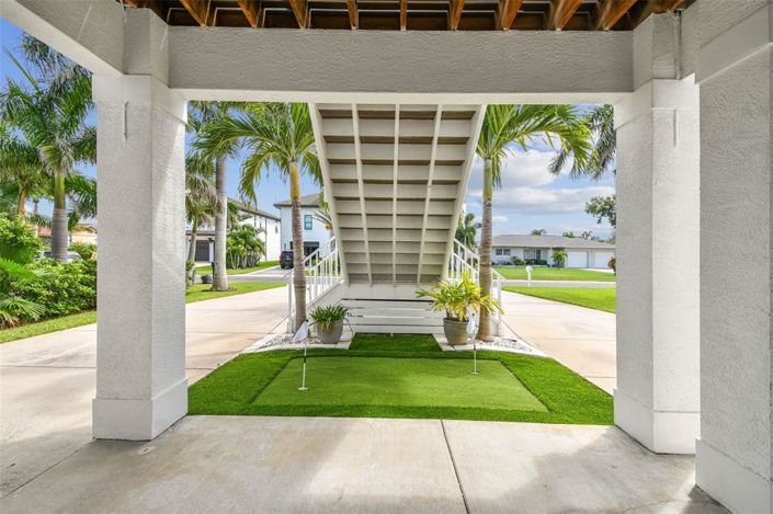 Image No.5-3 Bed Property for sale