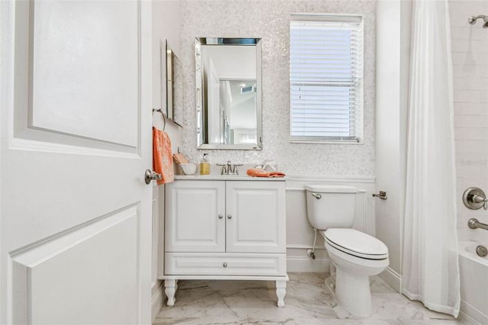 Image No.53-3 Bed Property for sale