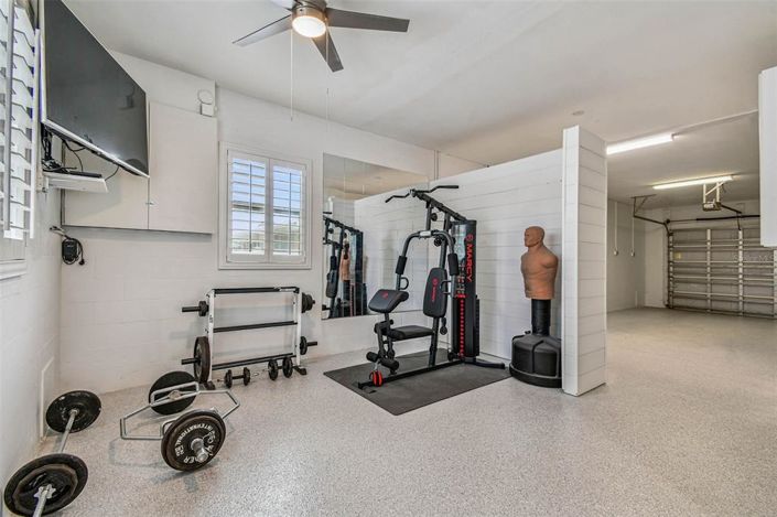 Image No.66-3 Bed Property for sale