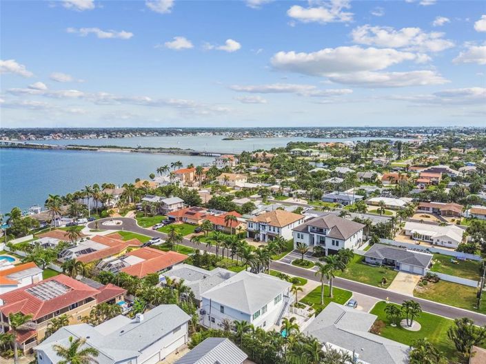 Image No.71-3 Bed Property for sale