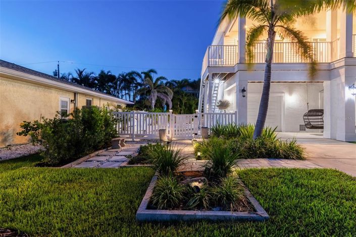 Image No.9-3 Bed Property for sale