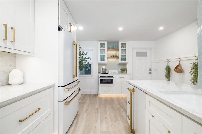 Image No.13-2 Bed Property for sale