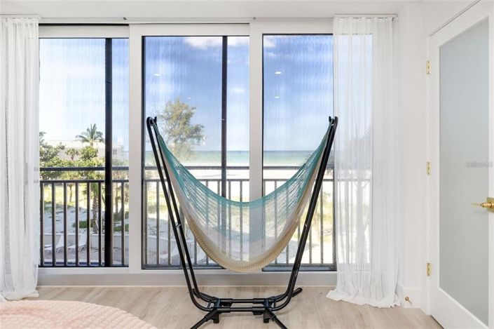 Image No.37-2 Bed Property for sale