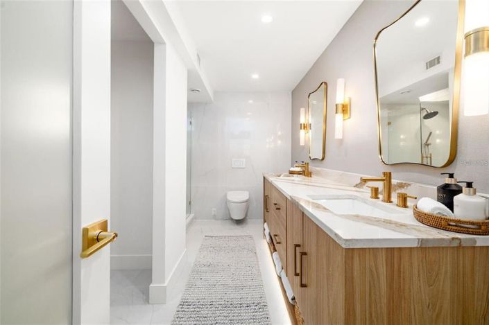 Image No.40-2 Bed Property for sale