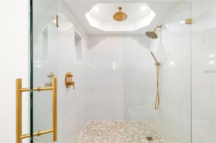 Image No.44-2 Bed Property for sale