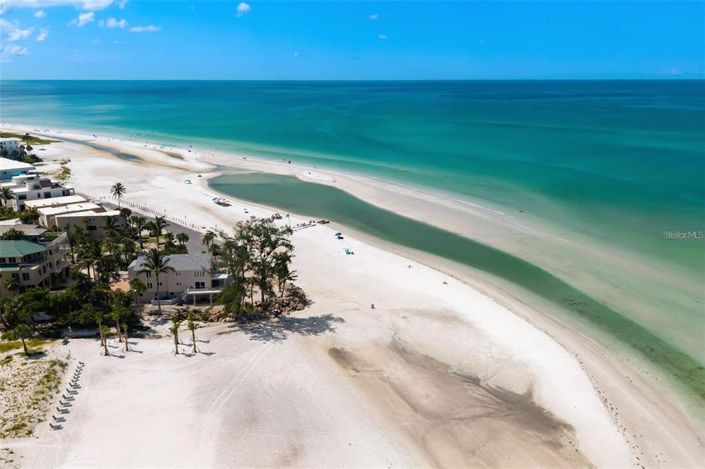 Image No.50-2 Bed Property for sale