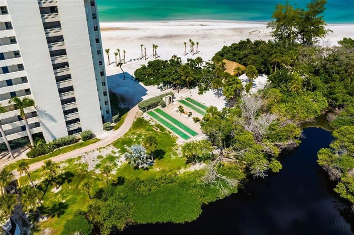 Image No.6-Propriété de 2 chambres à vendre à Sarasota