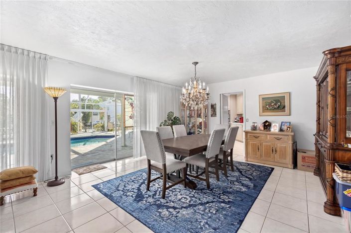 Image No.7-4 Bed Property for sale