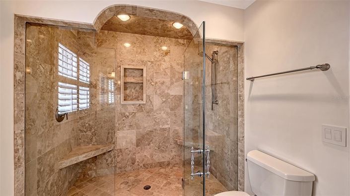 Image No.23-4 Bed Property for sale