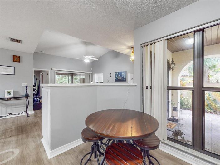 Image No.14-2 Bed Townhouse for sale