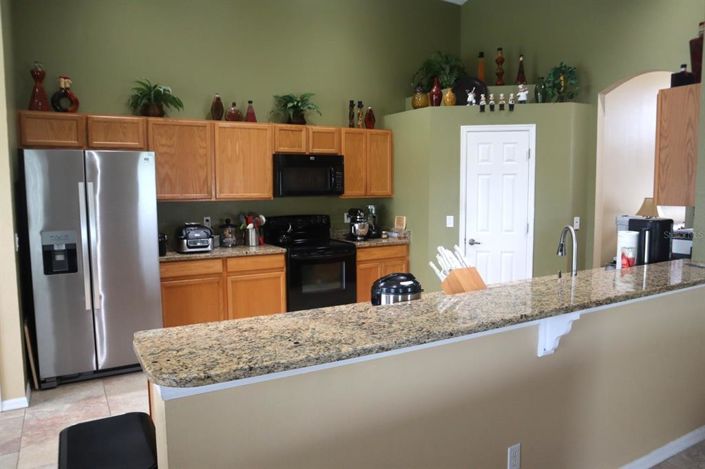 Image No.10-4 Bed Property for sale