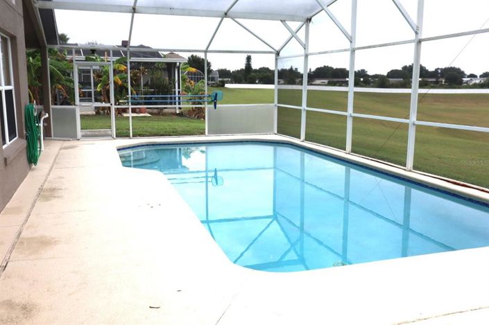 Image No.28-4 Bed Property for sale