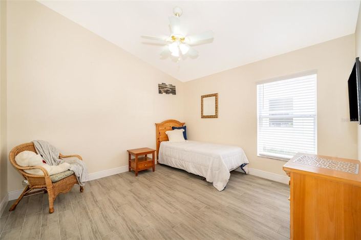 Image No.19-4 Bed Property for sale