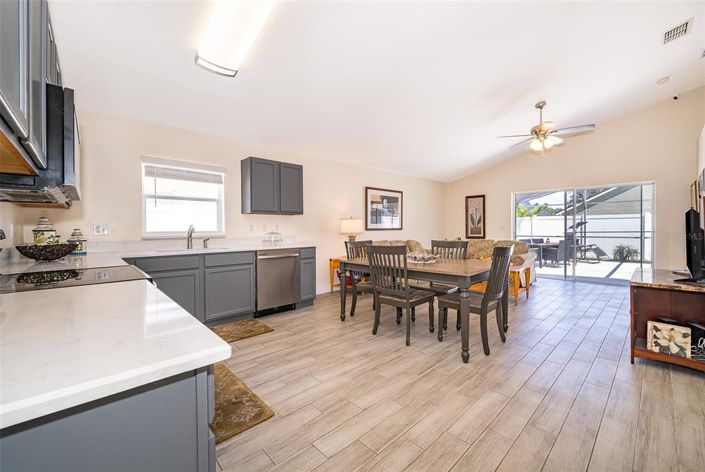 Image No.22-4 Bed Property for sale