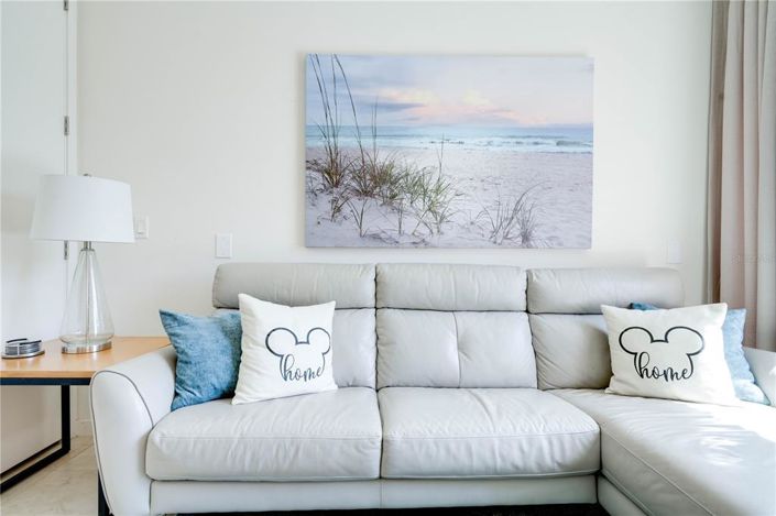 Image No.12-2 Bed Townhouse for sale