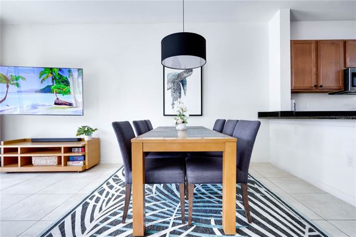 Image No.9-2 Bed Townhouse for sale