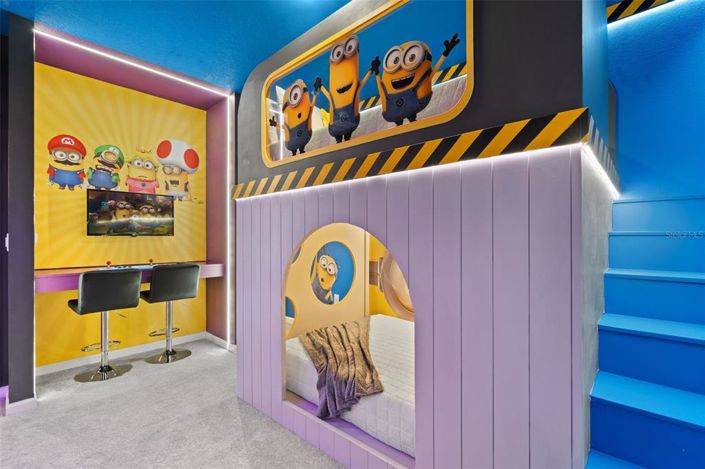 Image No.23-5 Bed Townhouse for sale