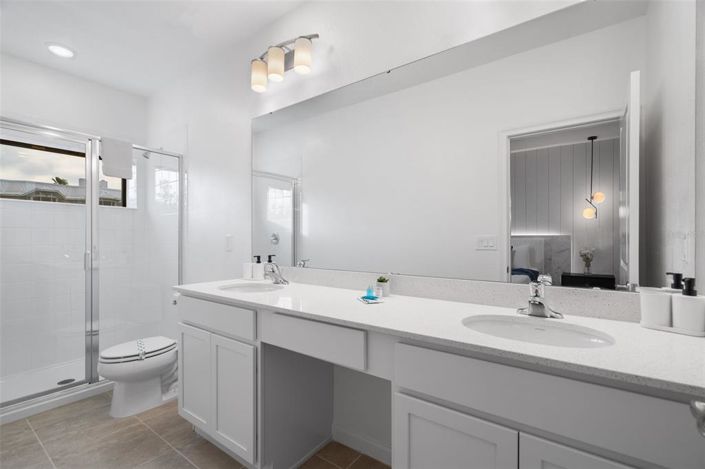 Image No.31-5 Bed Townhouse for sale