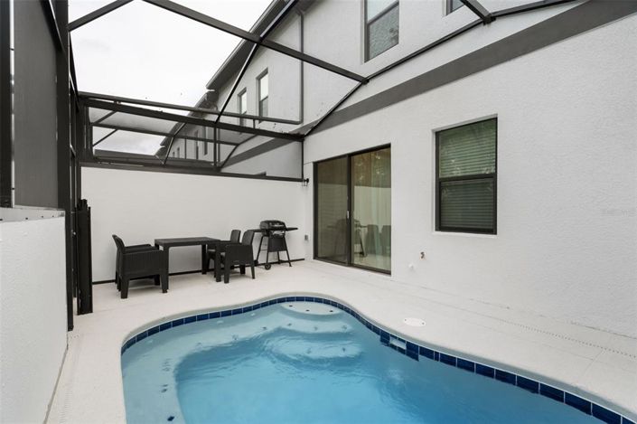 Image No.35-5 Bed Townhouse for sale