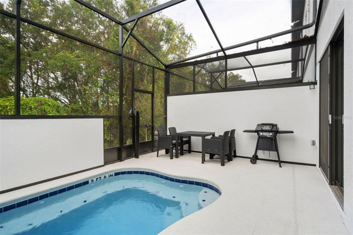 Image No.36-5 Bed Townhouse for sale