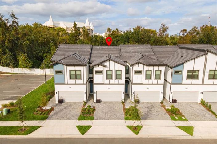 Image No.37-5 Bed Townhouse for sale