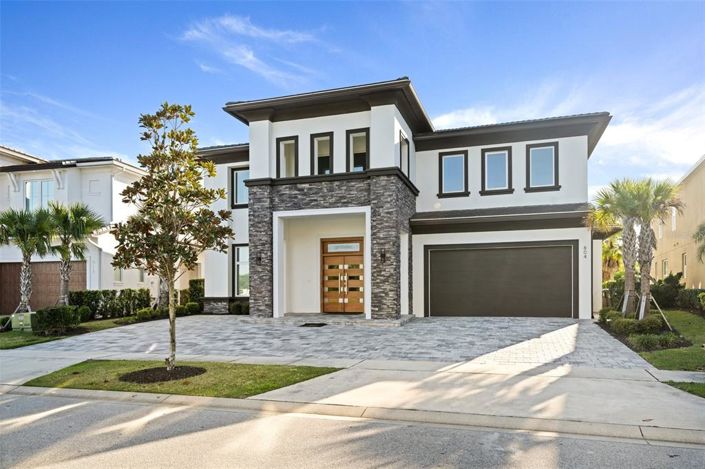 Image No.3-10 Bed Property for sale