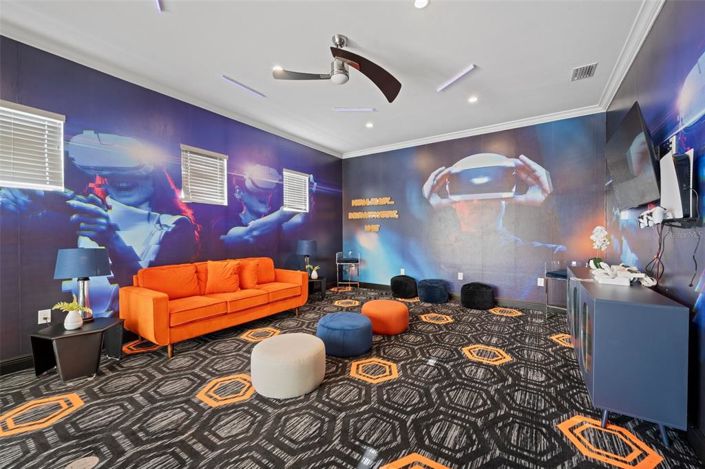 Image No.52-10 Bed Property for sale