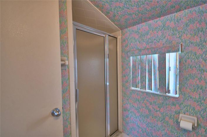 Image No.26-2 Bed Townhouse for sale