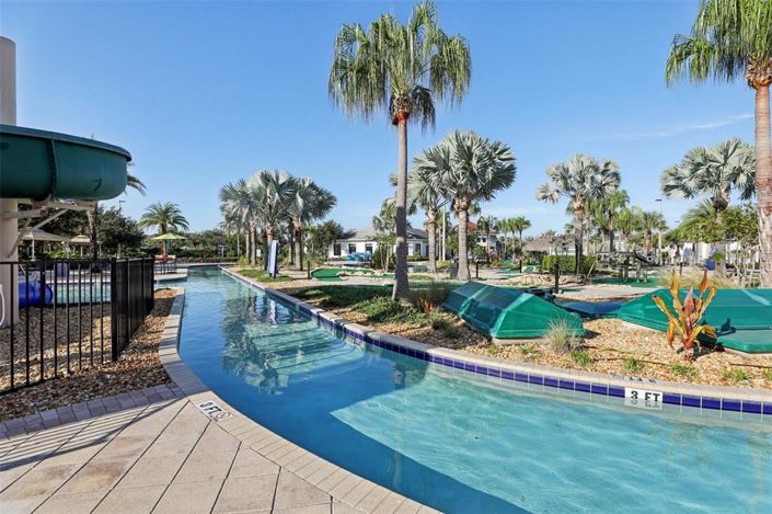 Image No.11-4 Bed Townhouse for sale