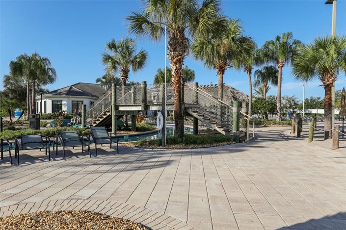 Image No.14-4 Bed Townhouse for sale