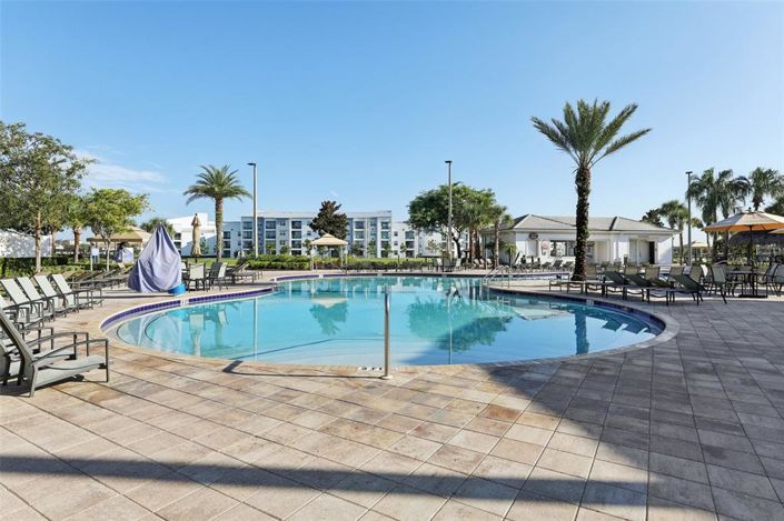 Image No.25-4 Bed Townhouse for sale