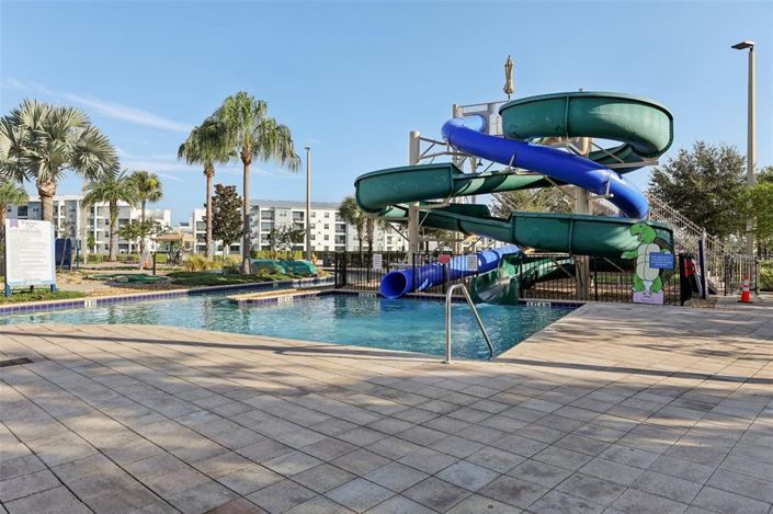 Image No.4-4 Bed Townhouse for sale