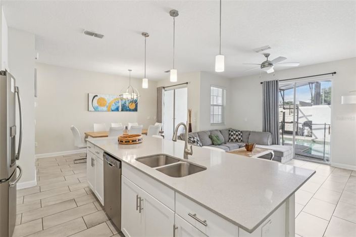 Image No.42-4 Bed Townhouse for sale