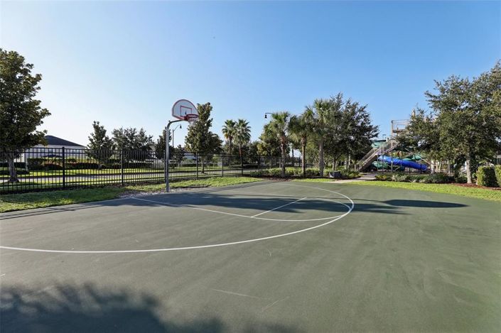 Image No.8-4 Bed Townhouse for sale