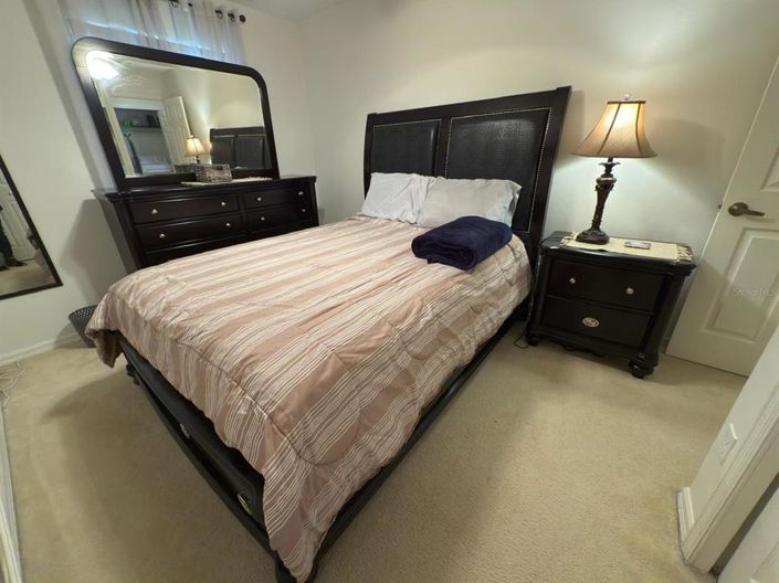 Image No.30-3 Bed Townhouse for sale