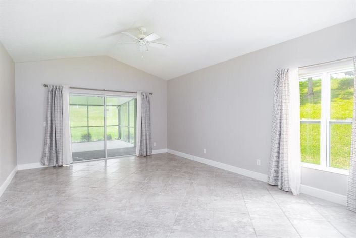 Image No.6-4 Bed Property for sale