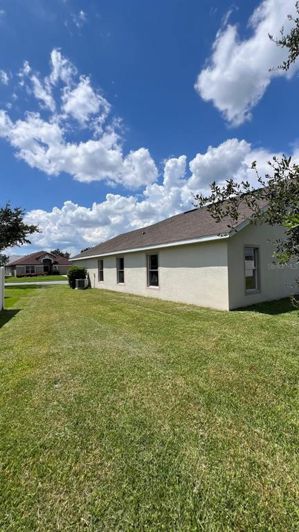 Image No.10-3 Bed Property for sale