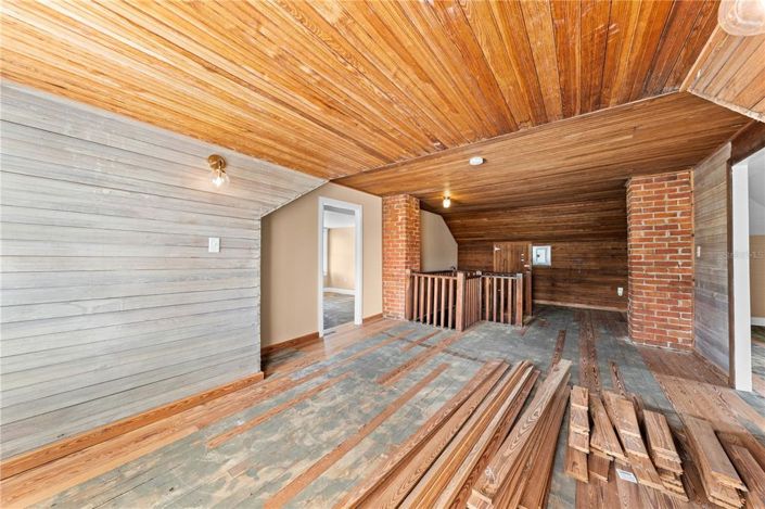 Image No.100-4 Bed Property for sale