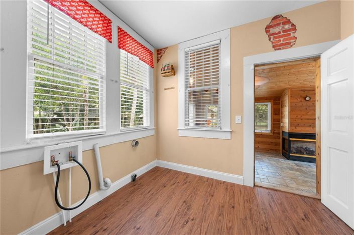 Image No.45-4 Bed Property for sale