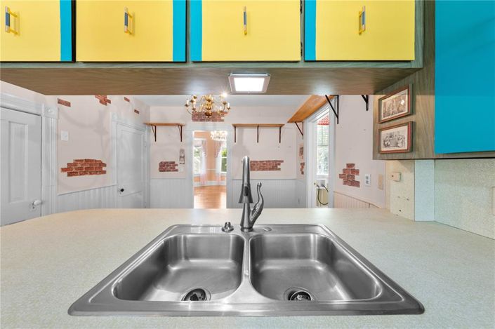 Image No.62-4 Bed Property for sale