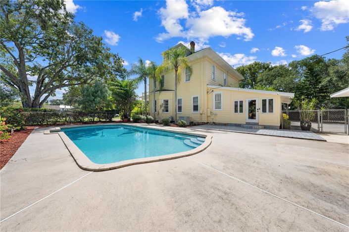 Image No.64-4 Bed Property for sale