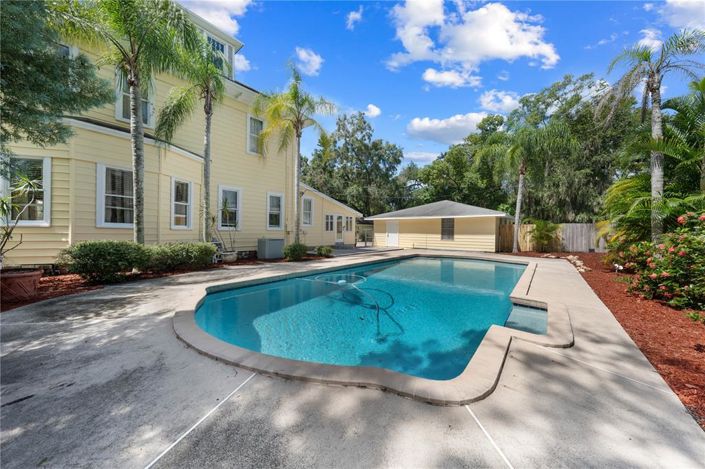 Image No.65-4 Bed Property for sale