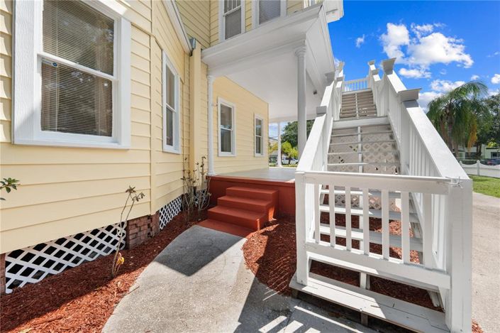 Image No.74-4 Bed Property for sale