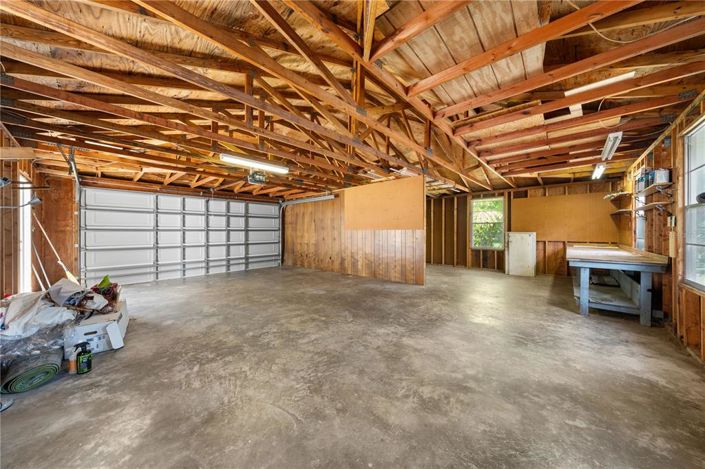 Image No.85-4 Bed Property for sale