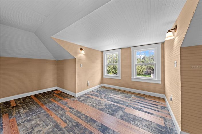 Image No.96-4 Bed Property for sale