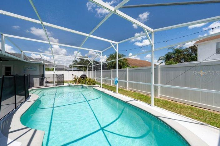 Image No.28-3 Bed Property for sale